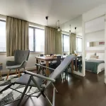 Modern Apartment Marquês