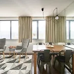 Modern Apartment Marquês